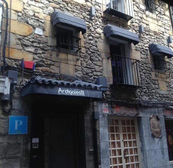 پانسیون Ardigales 11