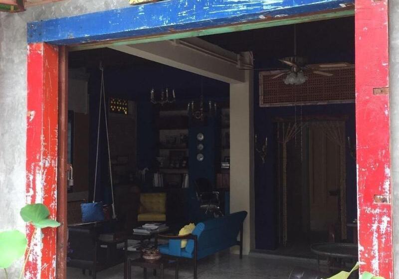 פנסיון Baan Nai Nakhon