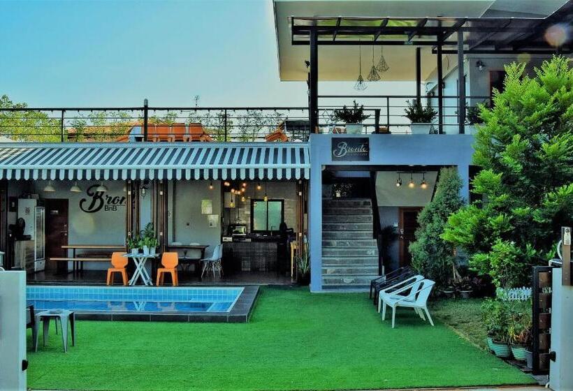 پانسیون Bronte Bnb