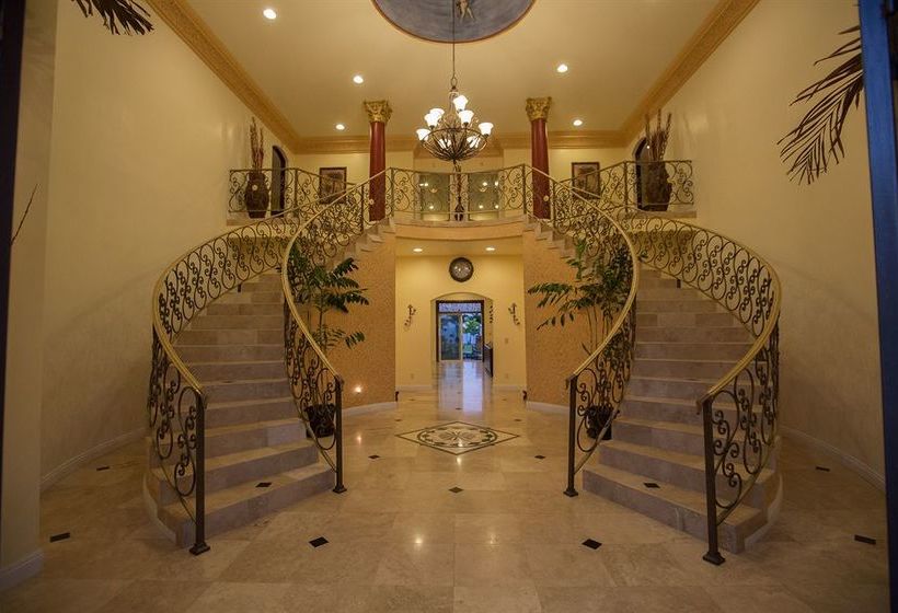 بنسيون Oceanfront Legacy