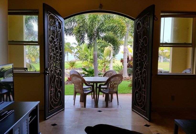 بنسيون Oceanfront Legacy