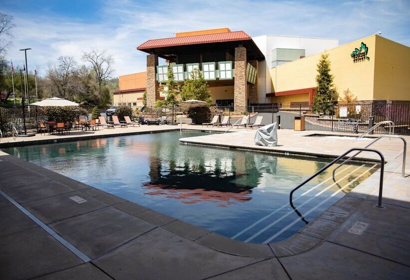 The Hotel At Black Oak Casino Resort