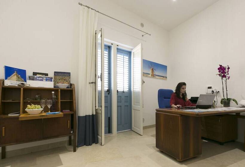 Zibibbo Suites &s   Aparthotel In Centro Storico A Trapani