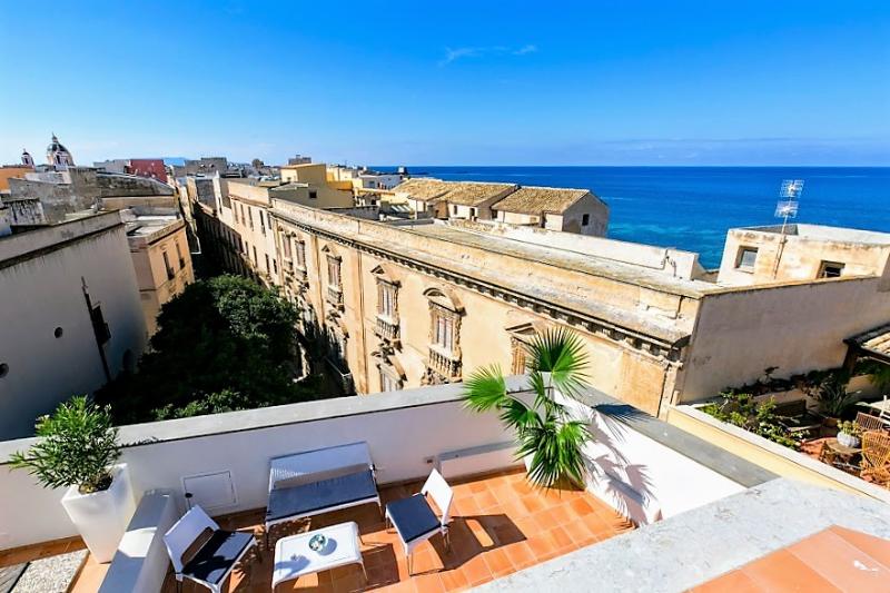 Zibibbo Suites &s   Aparthotel In Centro Storico A Trapani