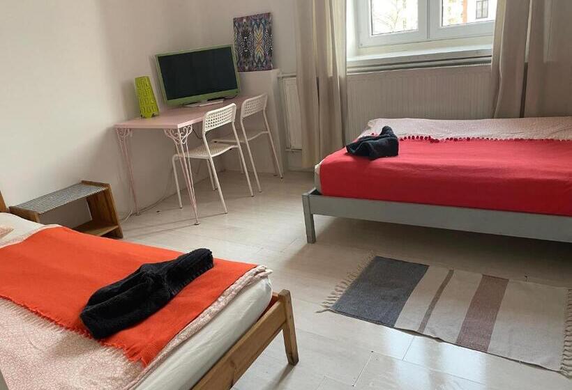 هاستل Pokoje Gościnne Fresco