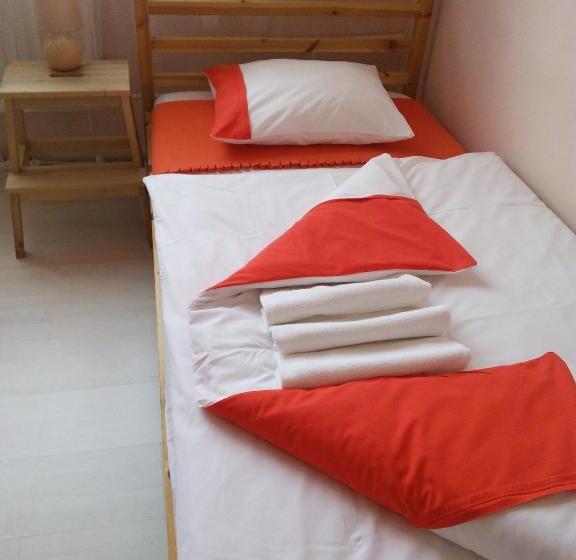 هاستل Pokoje Gościnne Fresco