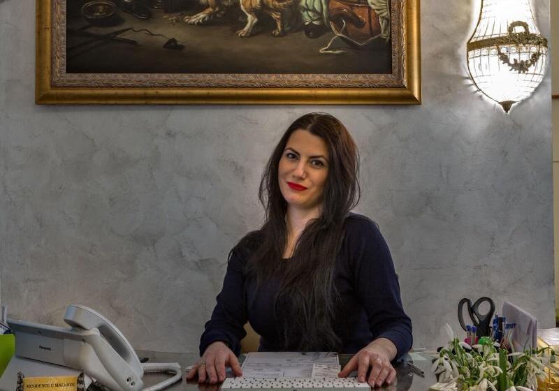 هاستل Prague Old Town Residence