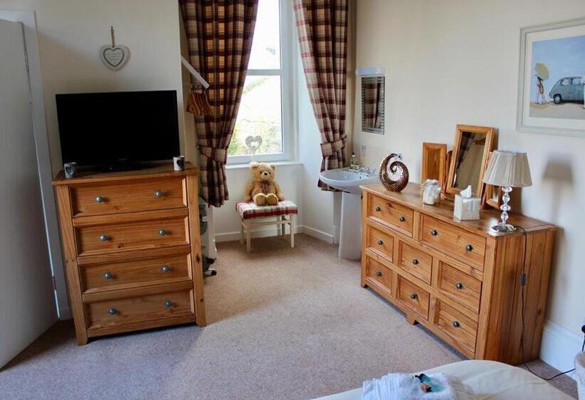 Balyett Farmhouse B&b