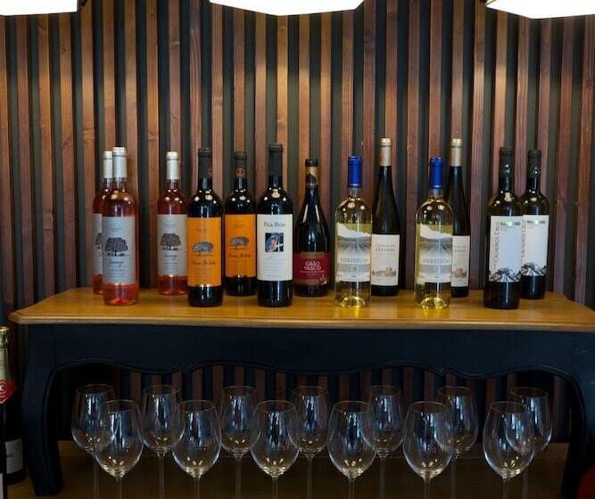 Dalma Old Town   Castelo