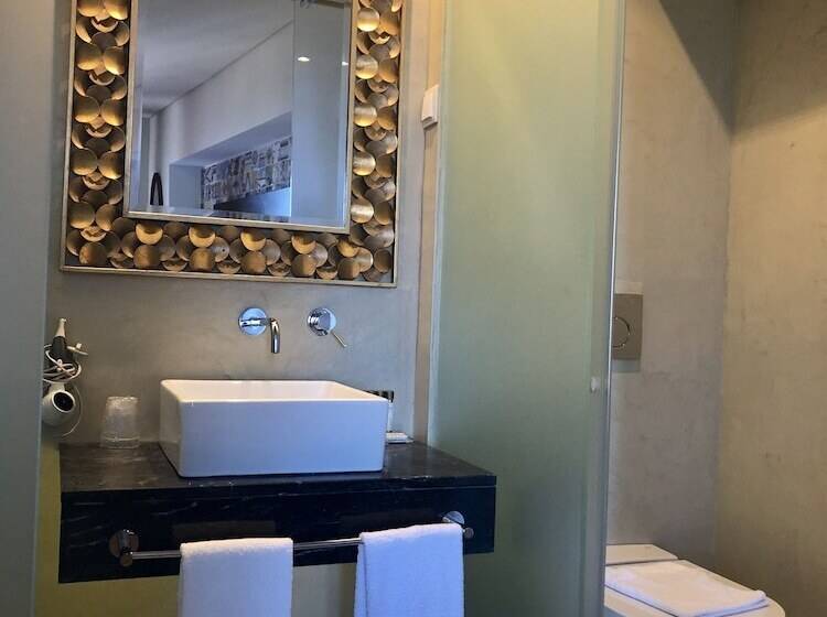 Dalma Old Town   Castelo