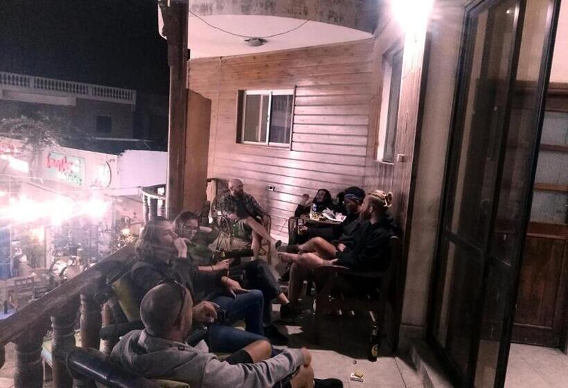 Deep Blue Divers Hostel Dahab