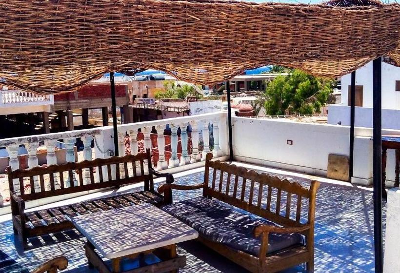 Deep Blue Divers Hostel Dahab