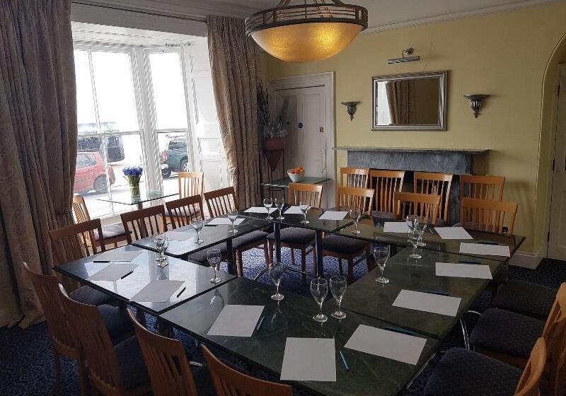 Gwesty R Marine Hotel & Spa