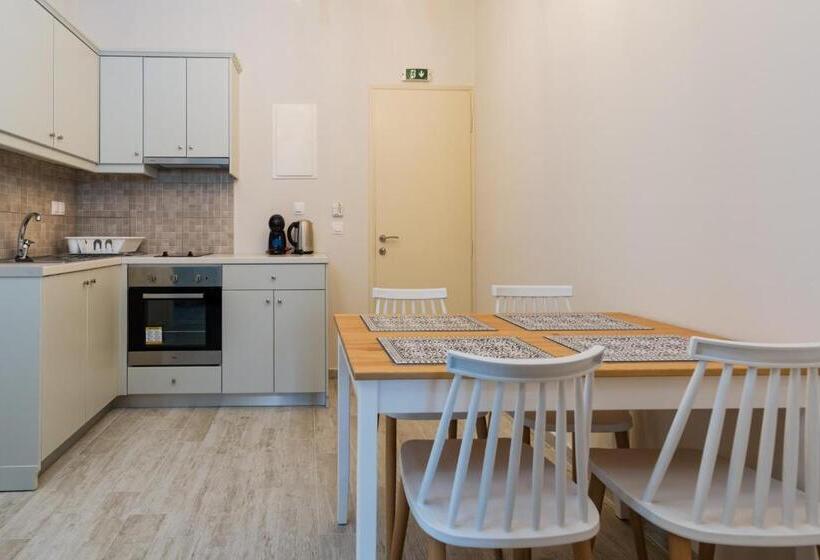 Отель Aria Suites