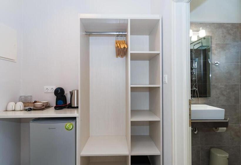 Отель Aria Suites