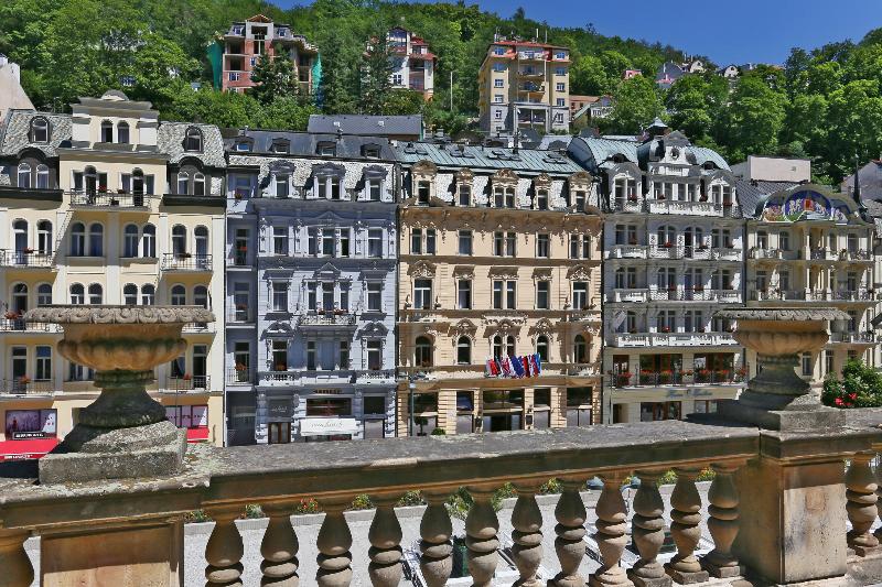 Astoria Hotel & Medical Spa