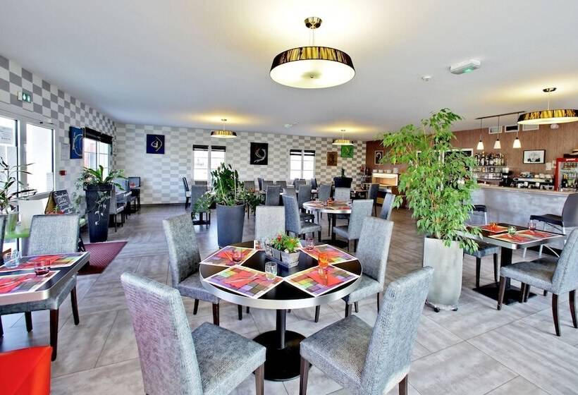 Отель Auberge De Moricq