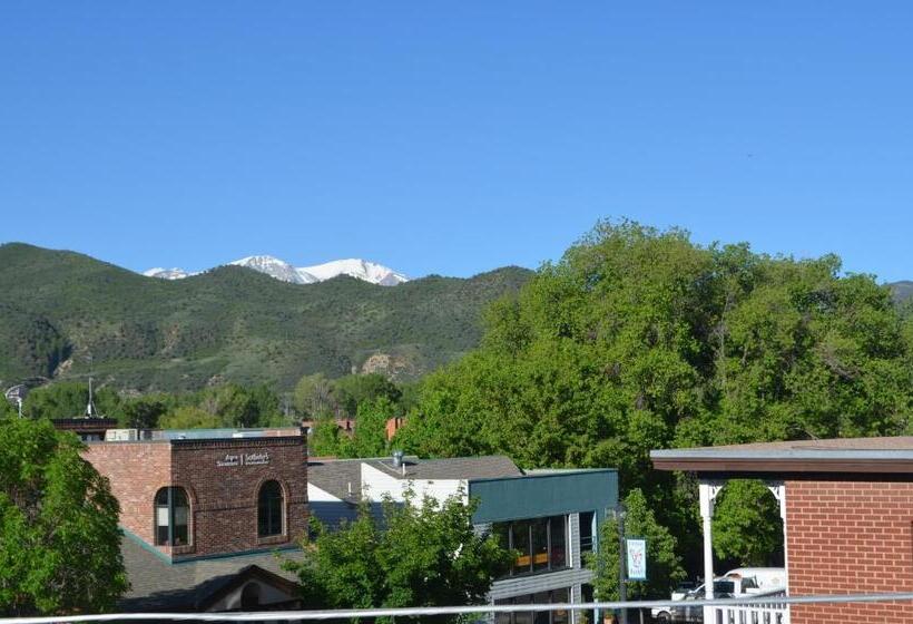 فندق Basalt Mountain Inn