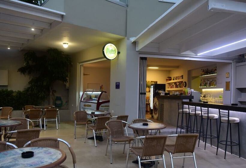 ホテル Blue Horizon Apartments