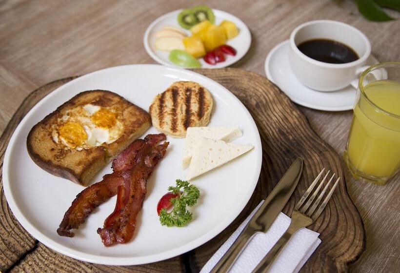 Отель Boutique Casa Mia