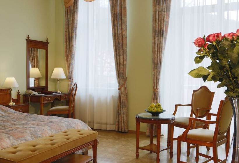 فندق Bristol Kralovska Vila