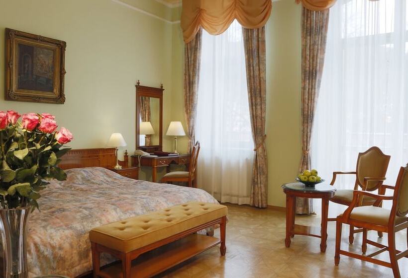 فندق Bristol Kralovska Vila