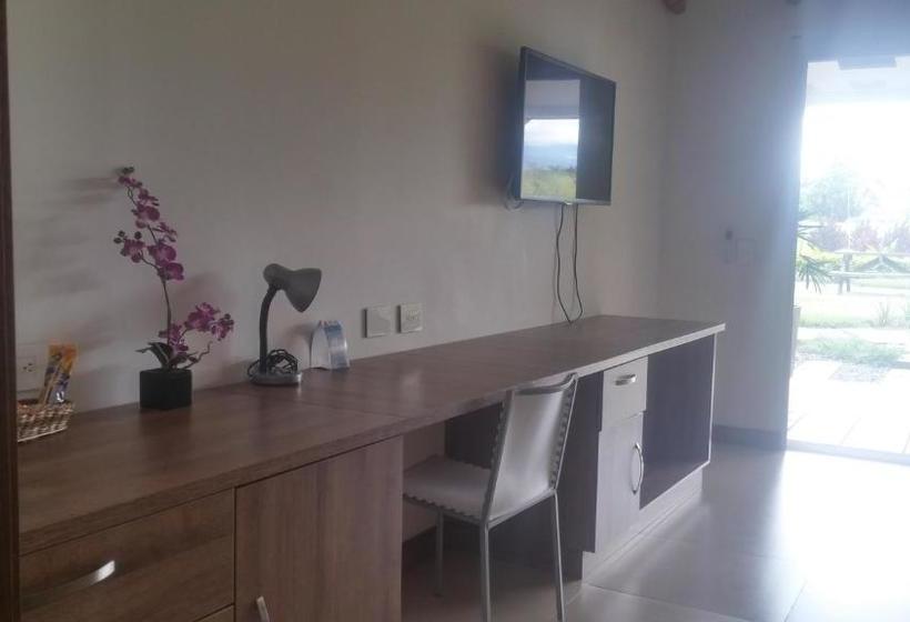 Hotel Campestre Los Lagos