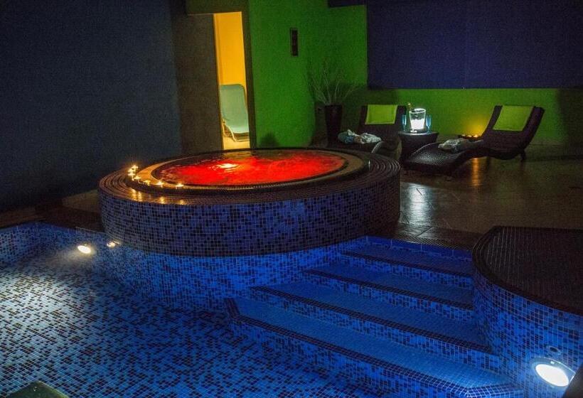 ホテル Centrum Harrachov