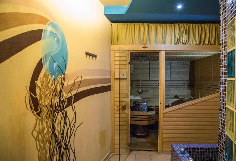 ホテル Centrum Harrachov