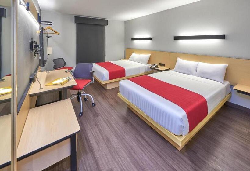 בית מלון כפרי City Express By Marriott Monterrey Lindavista