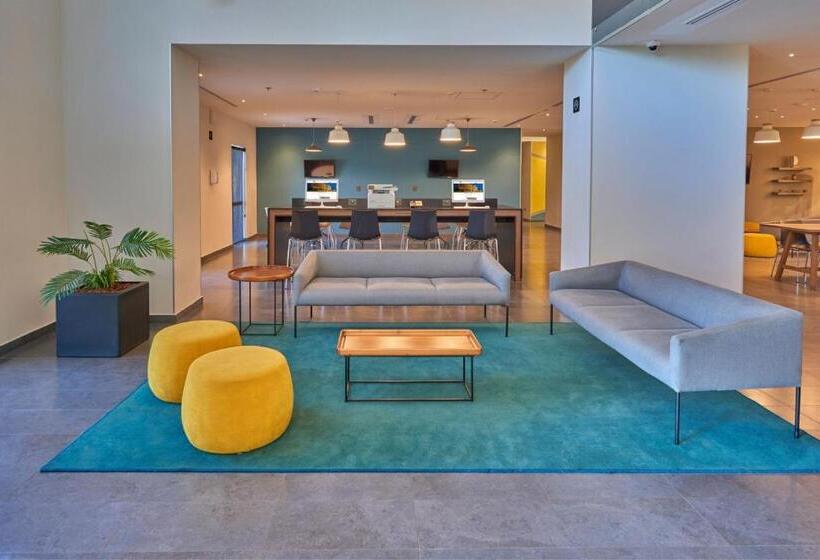 בית מלון כפרי City Express By Marriott Monterrey Lindavista