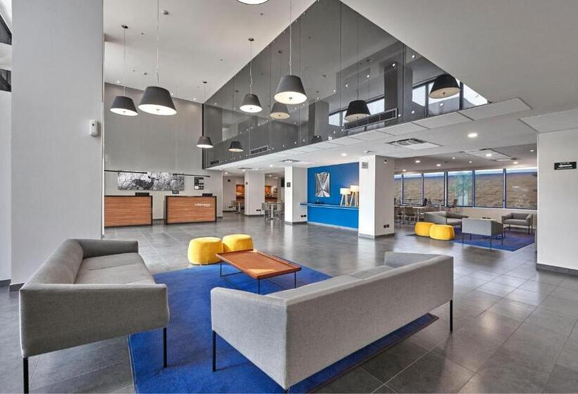 בית מלון כפרי City Express By Marriott Monterrey Lindavista