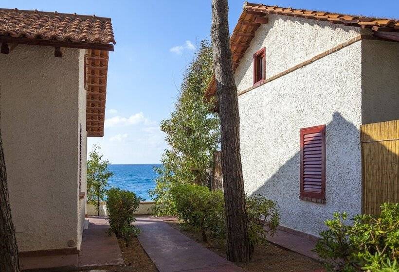 هتل Th Gioiosa Mare   Capo Calavà Village