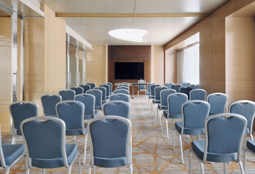 酒店 Crowne Plaza Dubai Marina, An Ihg