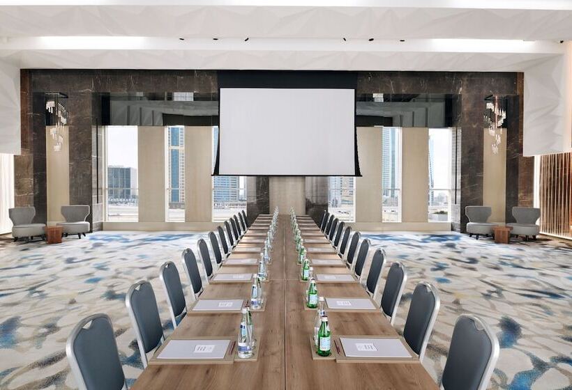 酒店 Crowne Plaza Dubai Marina, An Ihg