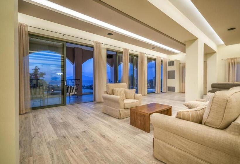 هتل Elegance Luxury Executive Suites  Adults Only