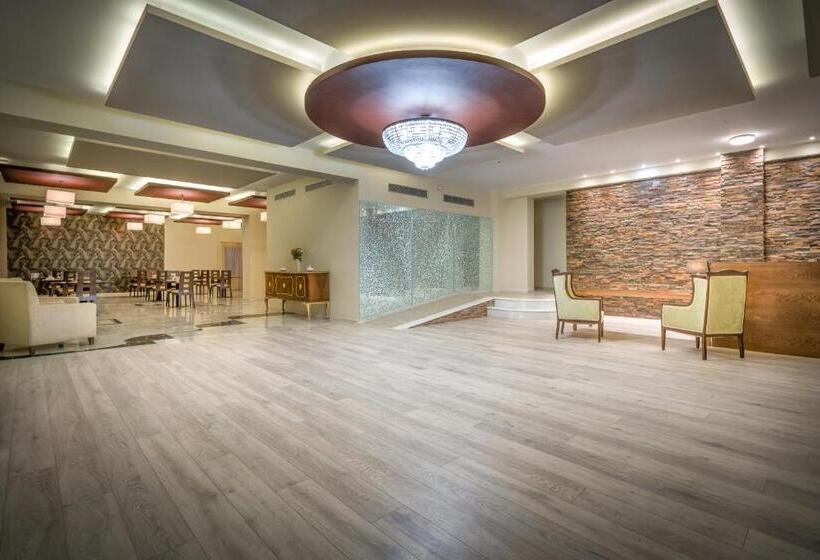 هتل Elegance Luxury Executive Suites  Adults Only
