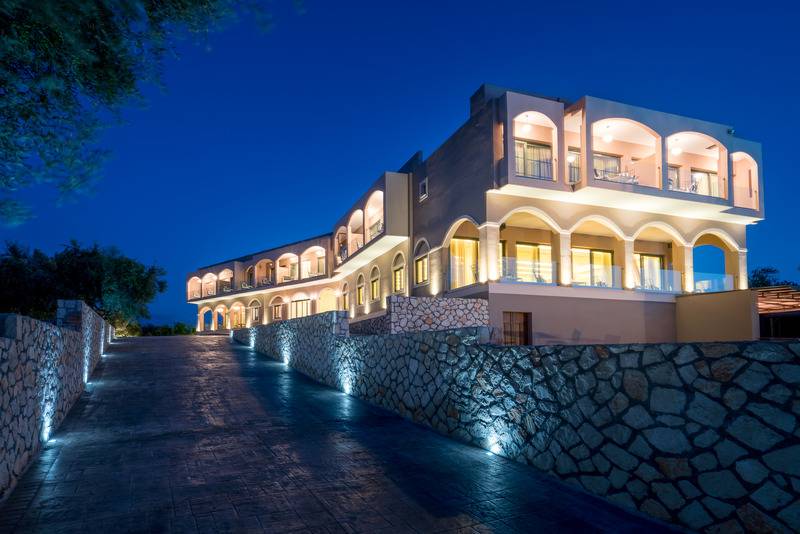 هتل Elegance Luxury Executive Suites  Adults Only