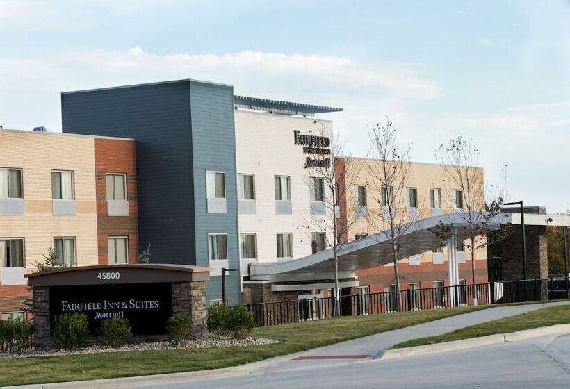 فندق Fairfield Inn & Suites By Marriott Detroit Chesterfield