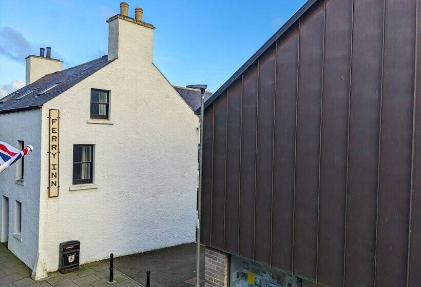 בית מלון כפרי Ferry Inn