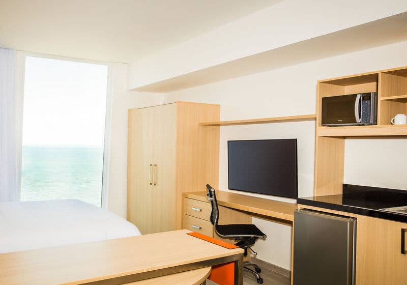 فندق Fiesta Inn & Loft Ciudad Del Carmen