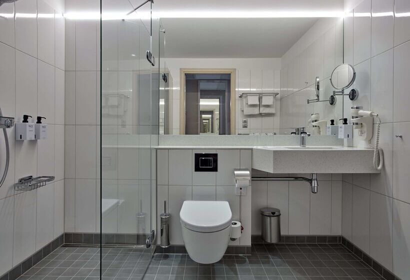 هتل Scandic Arlandastad