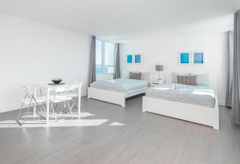 בית מלון כפרי Girasole Rentals Suites