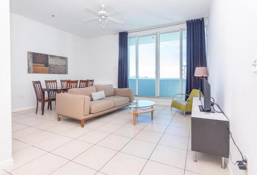 בית מלון כפרי Girasole Rentals Suites