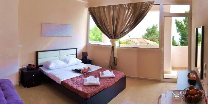 בית מלון כפרי Golden Beach