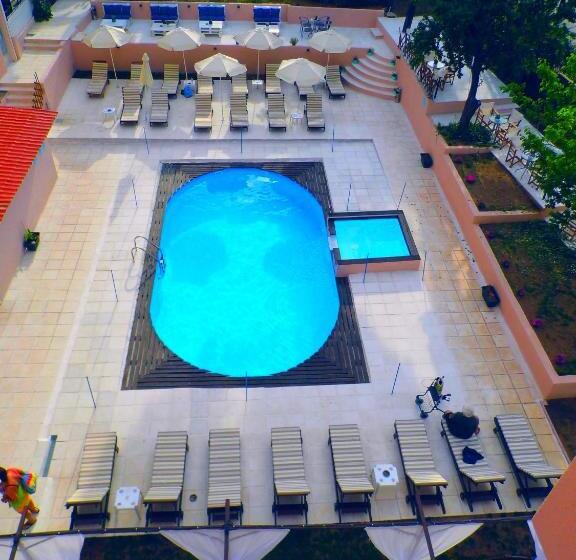 בית מלון כפרי Golden Beach