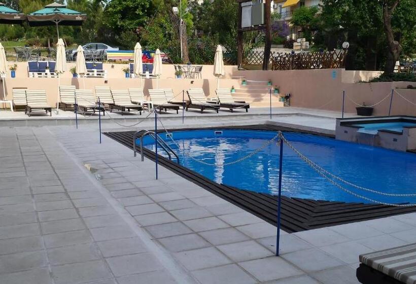 בית מלון כפרי Golden Beach