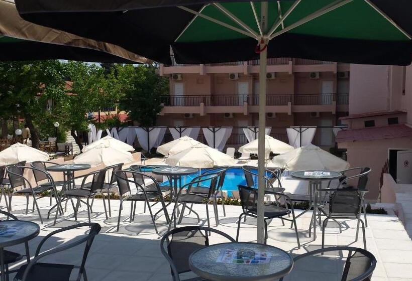 בית מלון כפרי Golden Beach