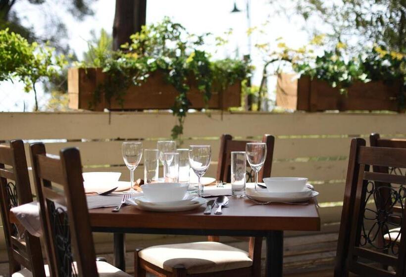 בית מלון כפרי Golden Beach