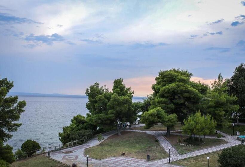 בית מלון כפרי Golden Beach